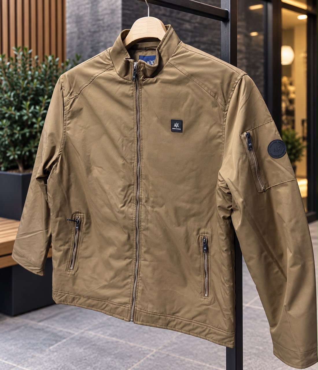 جيبوطي Armani